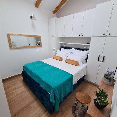 Apartman Bracera Primošten Eksteriør billede